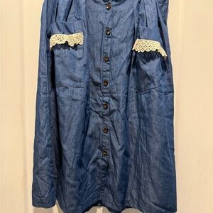 POL Blue soft lightweight Denim Skirt with embroidered lace pockets. Size S midi